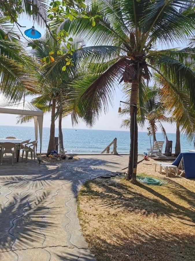 Baanmontra Beach Resort - Bankrut Buitenkant foto