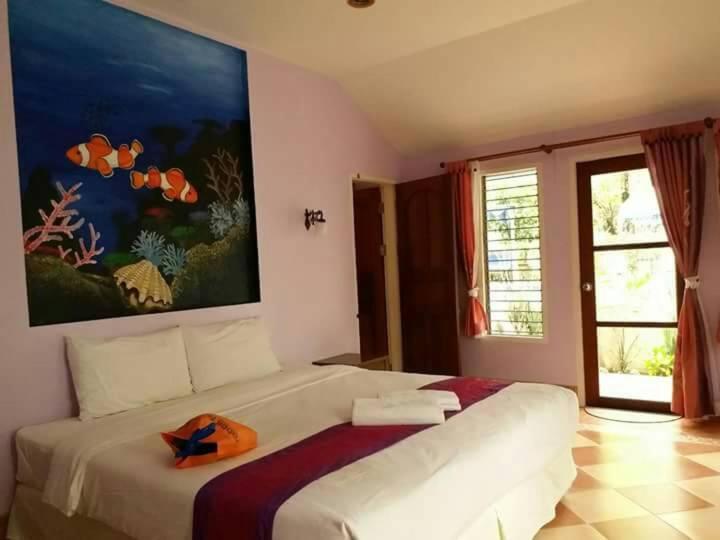 Baanmontra Beach Resort - Bankrut Buitenkant foto