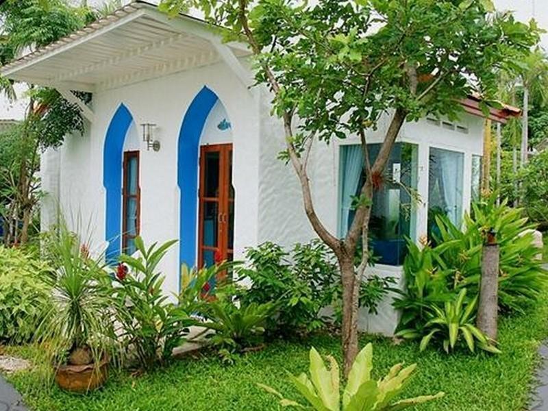 Baanmontra Beach Resort - Bankrut Buitenkant foto