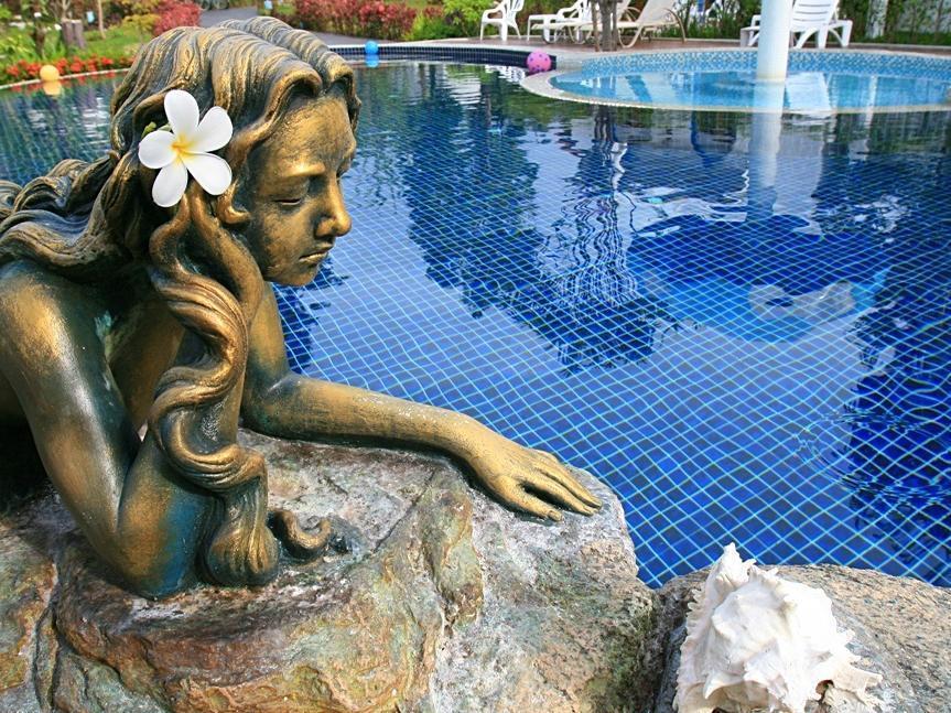 Baanmontra Beach Resort - Bankrut Buitenkant foto
