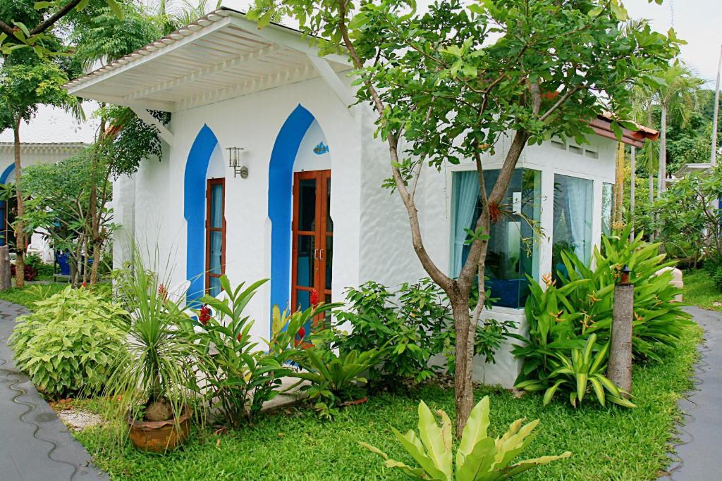 Baanmontra Beach Resort - Bankrut Kamer foto